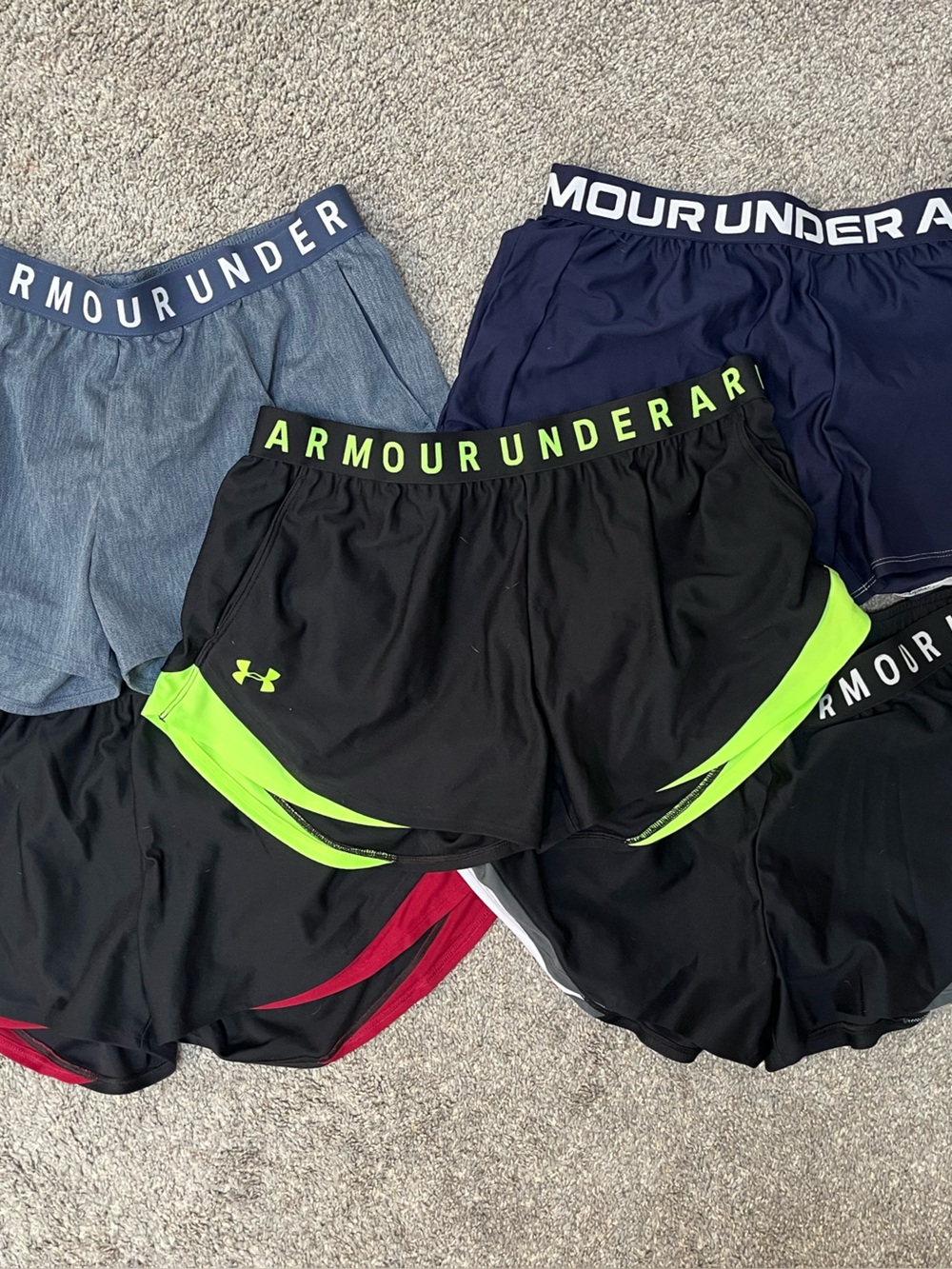 Lot of 5 Under Armour athletic shorts size L